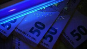 Euro-Banknoten zu verkaufen